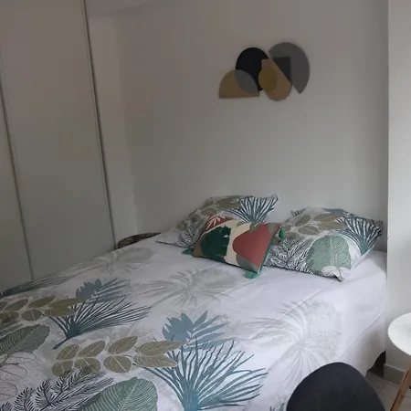 Apptt Renove Bien Situe Parking Terrasse Velos Blois Exterior foto