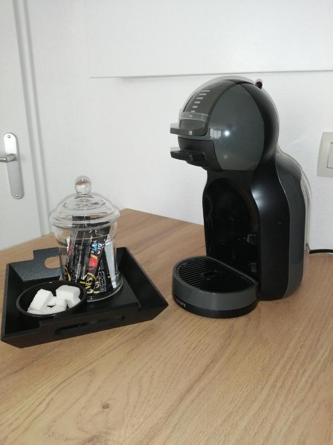 Apptt Renove Bien Situe Parking Terrasse Velos Apartment