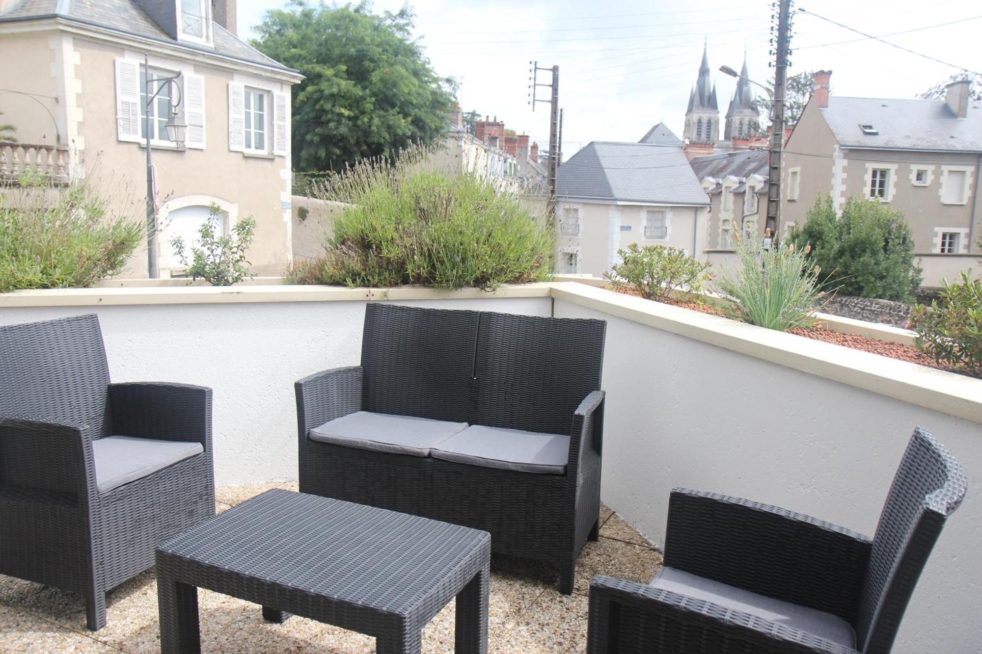Apptt Renove Bien Situe Parking Terrasse Velos Apartment *
